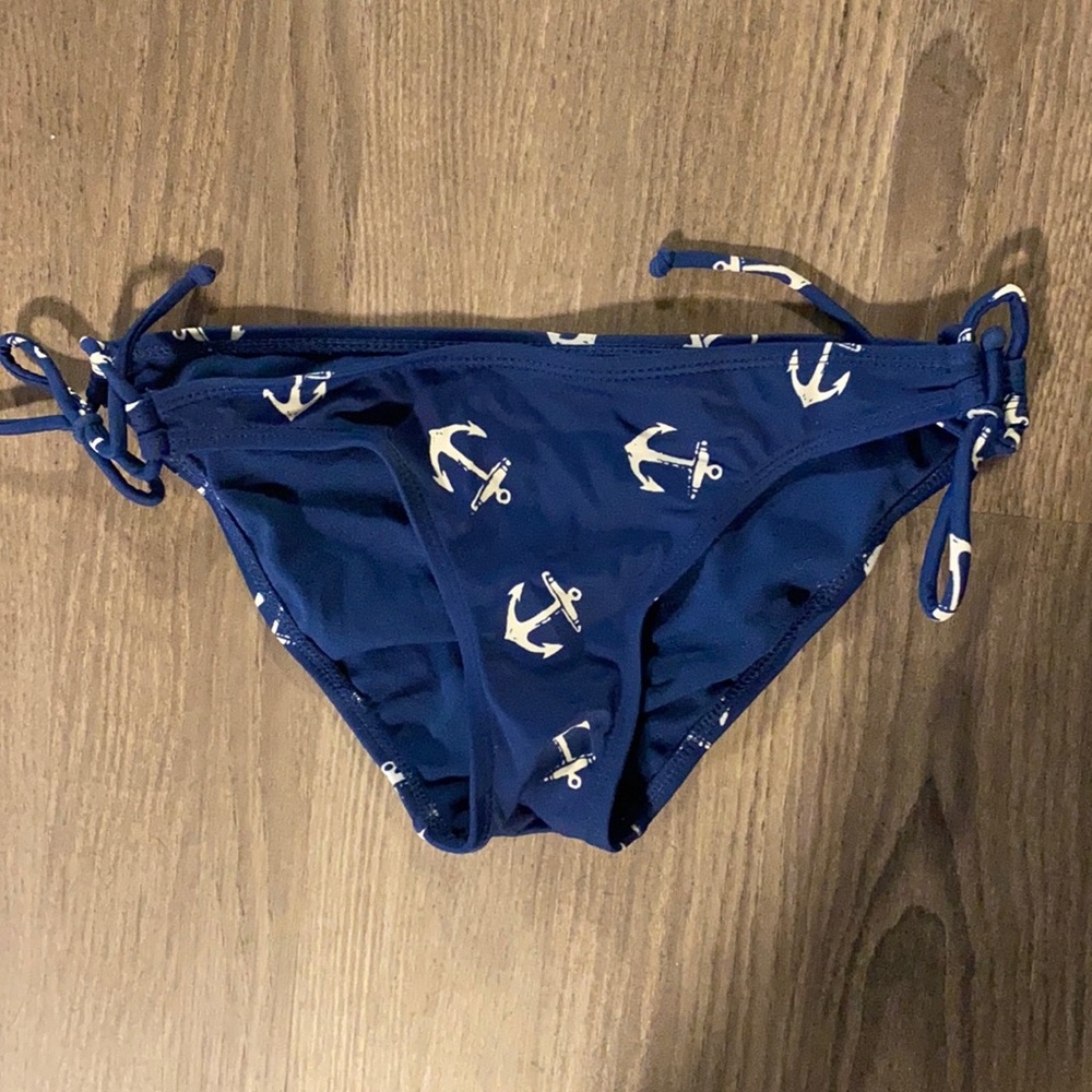 3/$10🌻 Bikini bottoms - Anchors blue and white